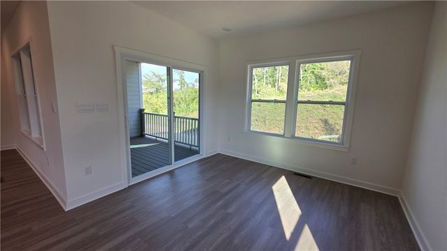 1002 Whistler Way, Adams Twp, PA 16046