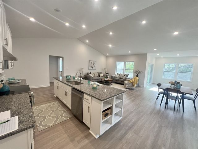 1002 Whistler Way, Adams Twp, PA 16046