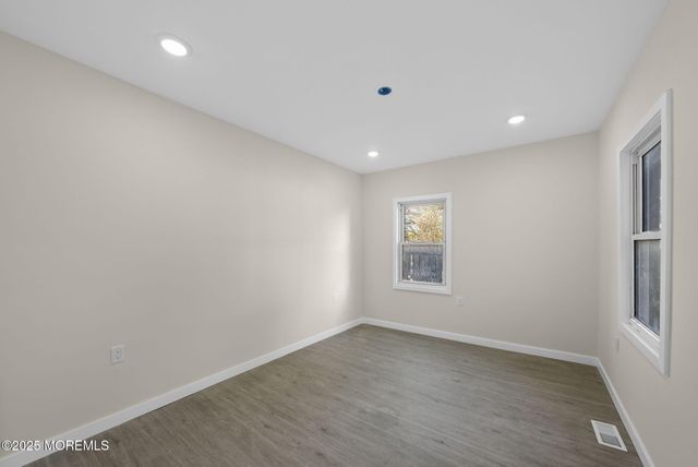 83 Church Street, Keansburg, NJ 07734