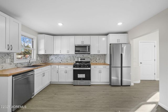 83 Church Street, Keansburg, NJ 07734