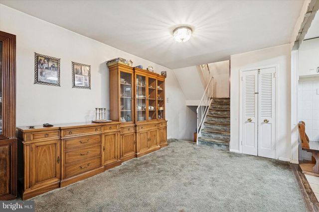 2127 HOFFNAGLE ST, Philadelphia, PA 19152