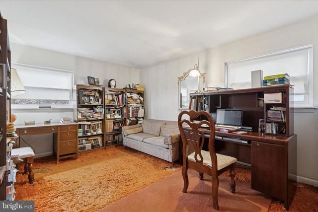 2127 HOFFNAGLE ST, Philadelphia, PA 19152