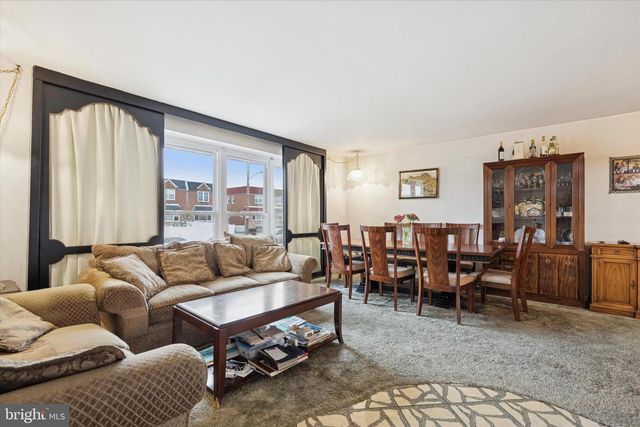 2127 HOFFNAGLE ST, Philadelphia, PA 19152