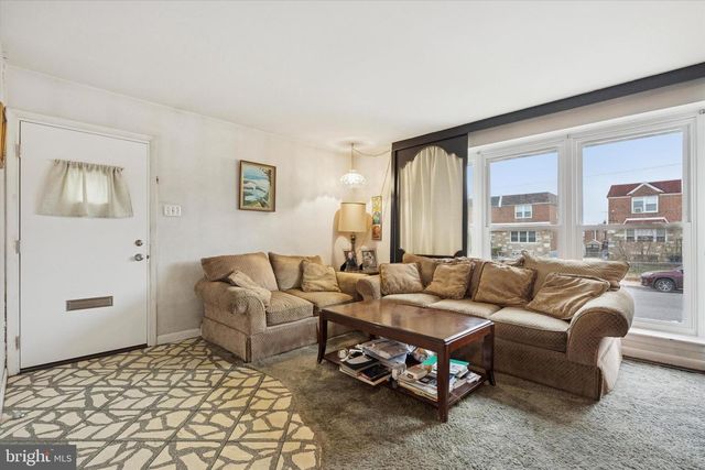 2127 HOFFNAGLE ST, Philadelphia, PA 19152