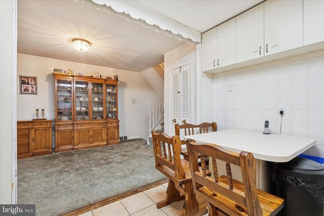 2127 HOFFNAGLE ST, Philadelphia, PA 19152