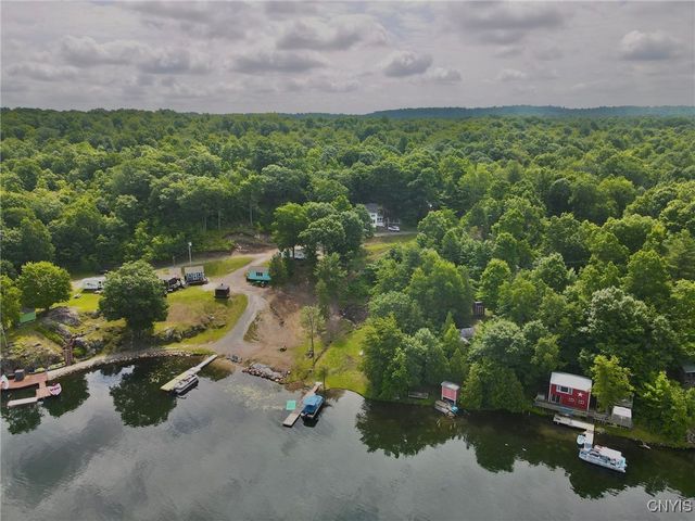 125 South Shore Road, Macomb, NY 13642