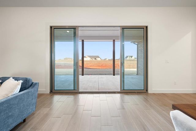 7530 NE Hawk Drive, Piedmont, OK 73078