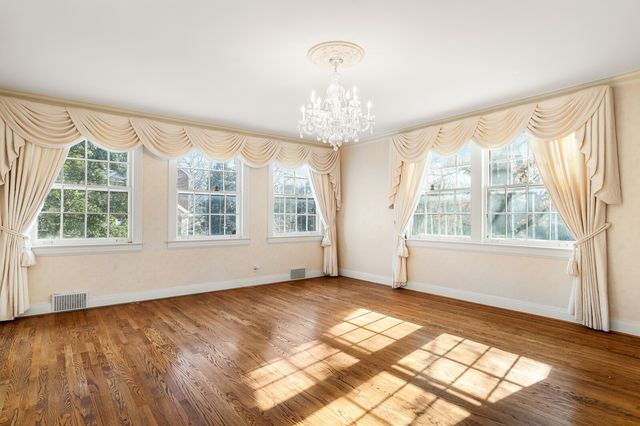 2304 Woodmont Blvd, Nashville, TN 37215