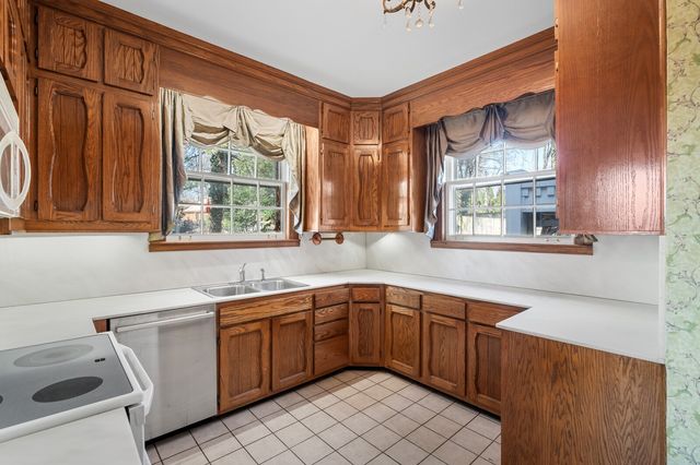 2304 Woodmont Blvd, Nashville, TN 37215