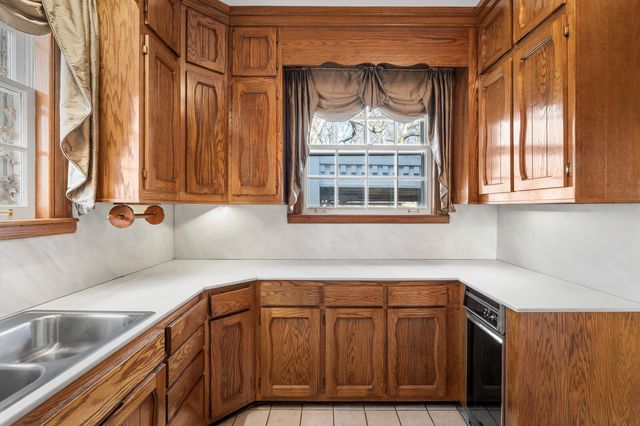 2304 Woodmont Blvd, Nashville, TN 37215