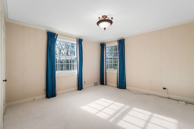 2304 Woodmont Blvd, Nashville, TN 37215