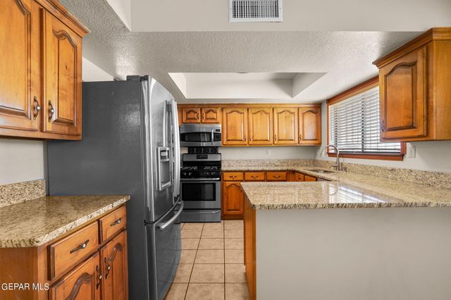 4524 Croton Circle, El Paso, TX 79924