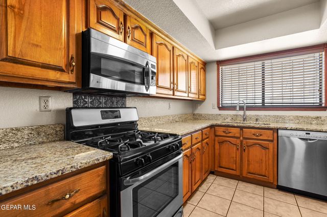 4524 Croton Circle, El Paso, TX 79924