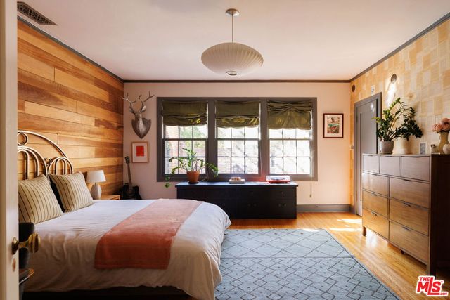 4207 Dundee Drive, Los Angeles, CA 90027