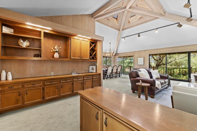 8860 Auburn Valley Rd, Auburn, CA 95602