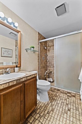 8860 Auburn Valley Rd, Auburn, CA 95602