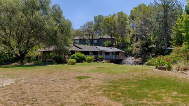 8860 Auburn Valley Rd, Auburn, CA 95602