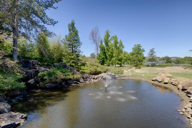 8860 Auburn Valley Rd, Auburn, CA 95602