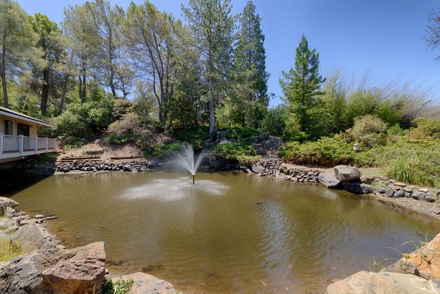 8860 Auburn Valley Rd, Auburn, CA 95602