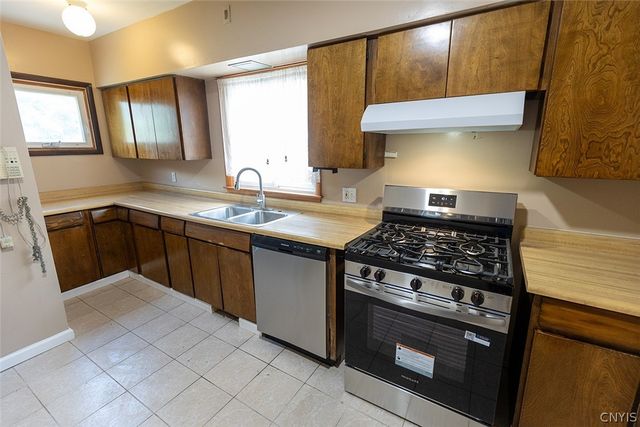 107 Wilmore Place, Syracuse, NY 13208
