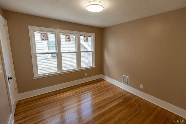 107 Wilmore Place, Syracuse, NY 13208