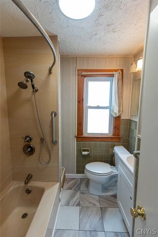 107 Wilmore Place, Syracuse, NY 13208