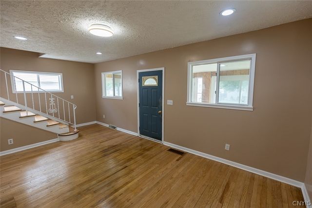 107 Wilmore Place, Syracuse, NY 13208