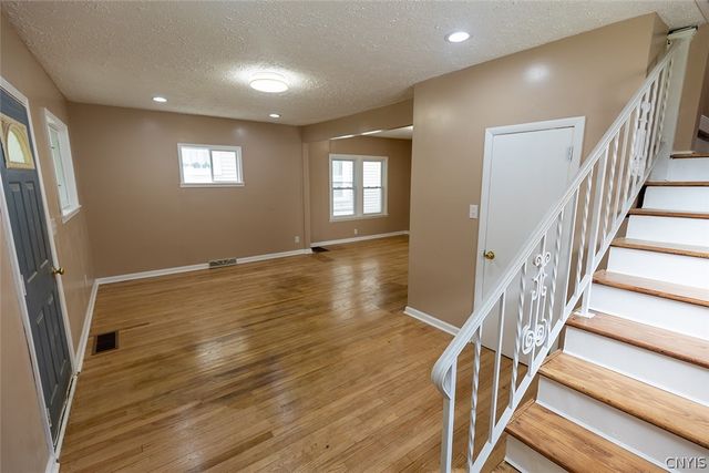 107 Wilmore Place, Syracuse, NY 13208