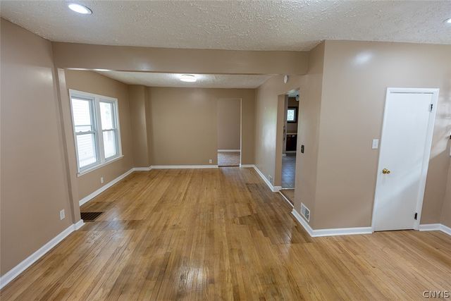 107 Wilmore Place, Syracuse, NY 13208
