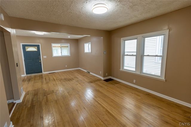 107 Wilmore Place, Syracuse, NY 13208