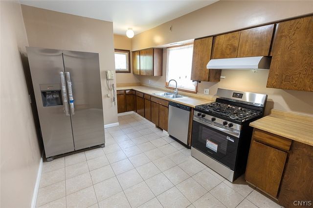107 Wilmore Place, Syracuse, NY 13208