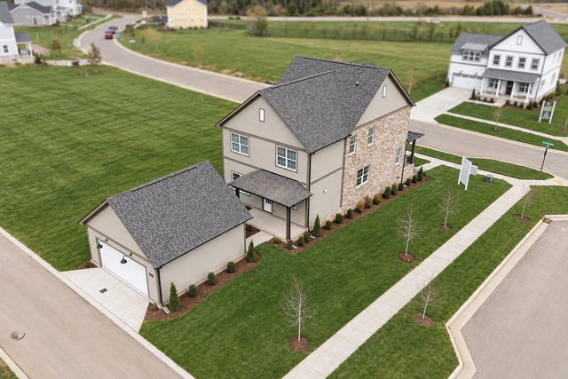 1801 Flatwaters St, Spring Hill, TN 37174
