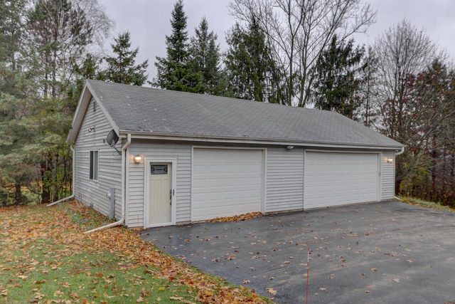 546 Herford DRIVE, Wales, WI 53183