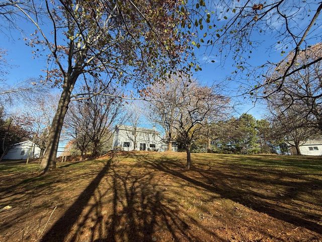 546 Herford DRIVE, Wales, WI 53183