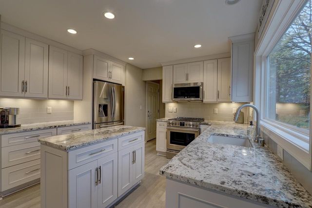 546 Herford DRIVE, Wales, WI 53183