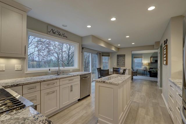 546 Herford DRIVE, Wales, WI 53183