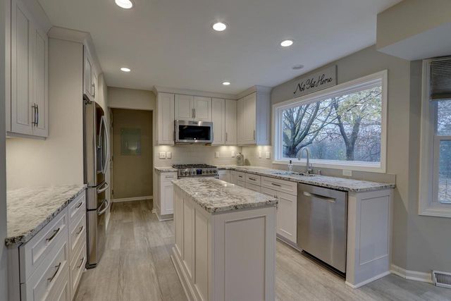 546 Herford DRIVE, Wales, WI 53183