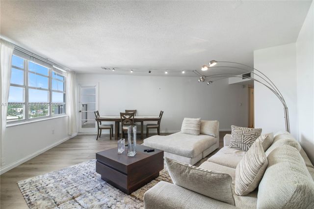 2750 NE 183rd Street 1207, Aventura, FL 33160