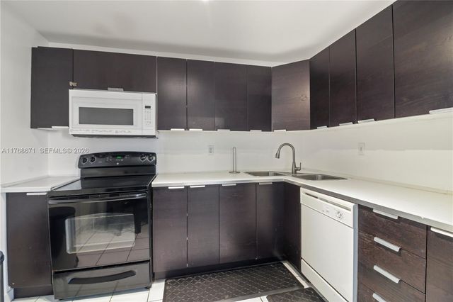 2750 NE 183rd Street 1207, Aventura, FL 33160