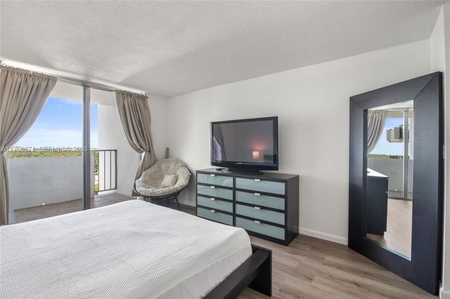 2750 NE 183rd Street 1207, Aventura, FL 33160