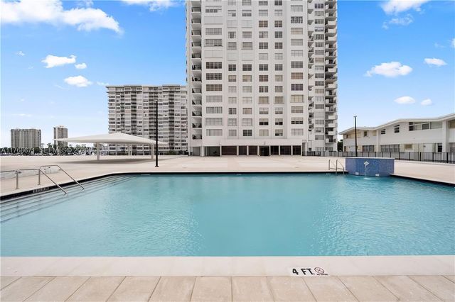 2750 NE 183rd Street 1207, Aventura, FL 33160
