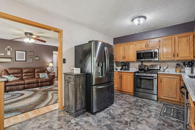 17452 Hiawatha Beach Drive NE, Ham Lake, MN 55304