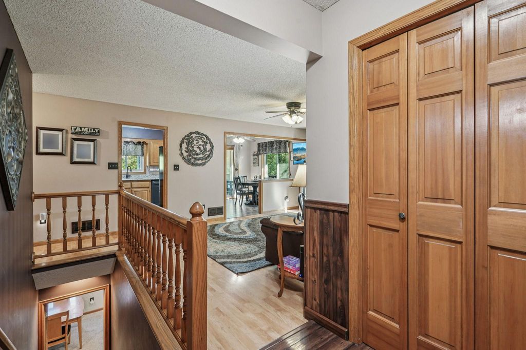 17452 Hiawatha Beach Drive NE, Ham Lake, MN 55304 — photo 3