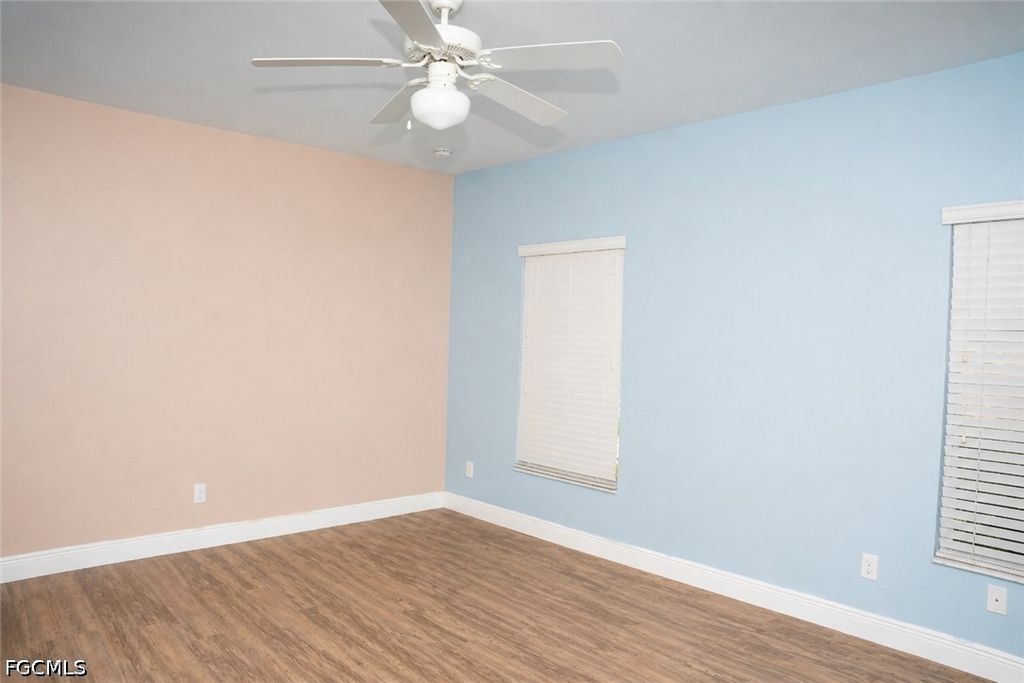 Image 9 of property listing at 295 Destiny CIR, Cape Coral, FL 33990