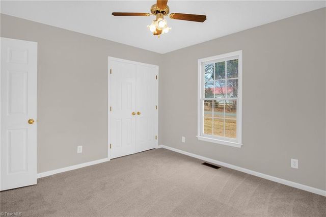 2902 Spencers Way, Browns Summit, NC 27214