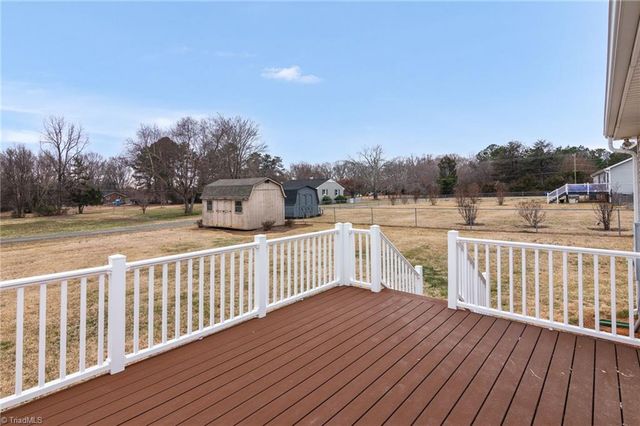 2902 Spencers Way, Browns Summit, NC 27214