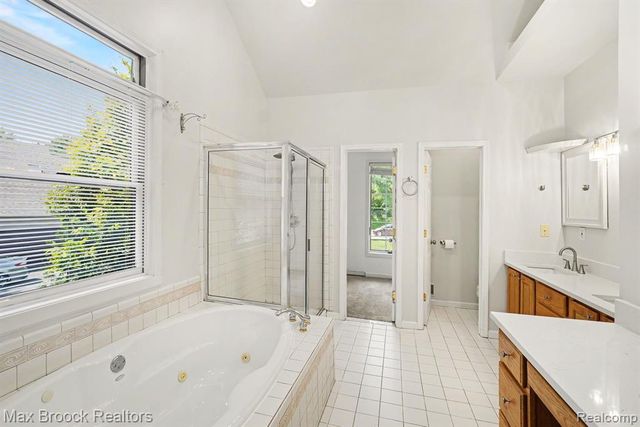 9843 Oak Valley Drive, Clarkston, MI 48348