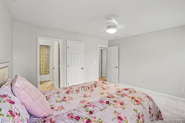 9843 Oak Valley Drive, Clarkston, MI 48348