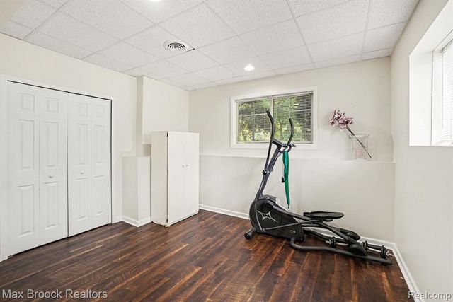 9843 Oak Valley Drive, Clarkston, MI 48348