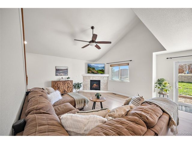 7323 Willowdale Dr, Fountain, CO 80817